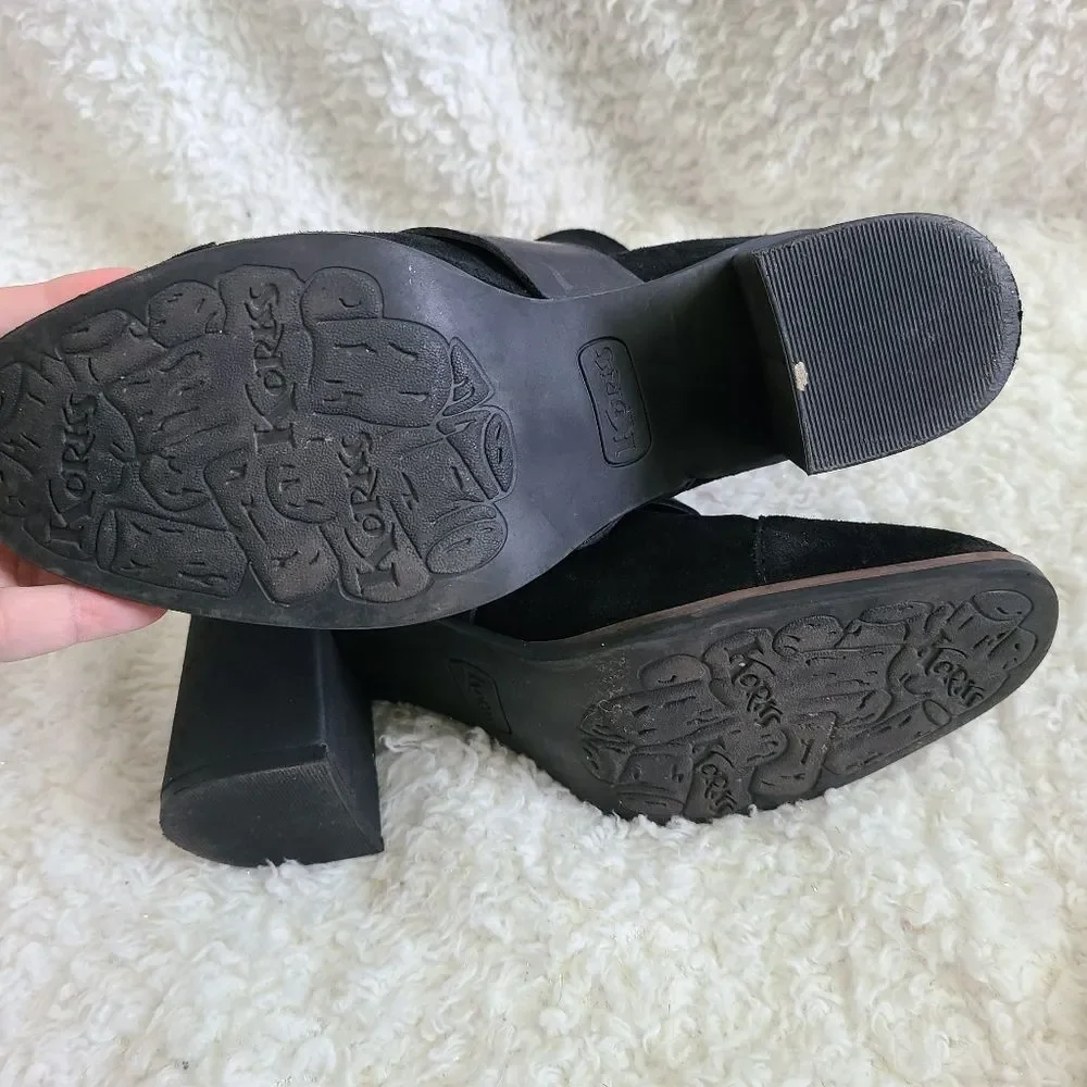 Korks Kork-Ease Denoon Black‎ Suede Buckle Bootie 8